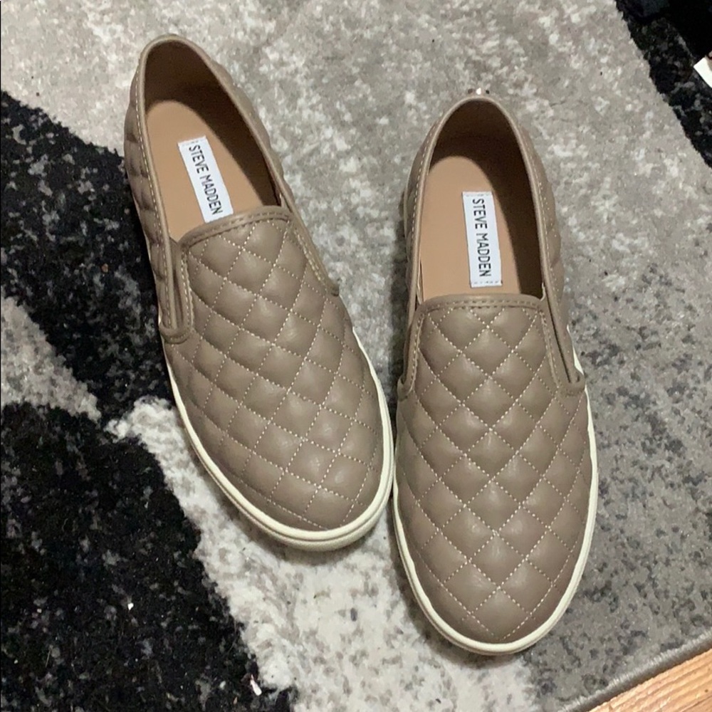 *BRAND NEW NEVER WORN* Steve Madden shoes